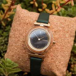 Holzkern Uhren^Amelia