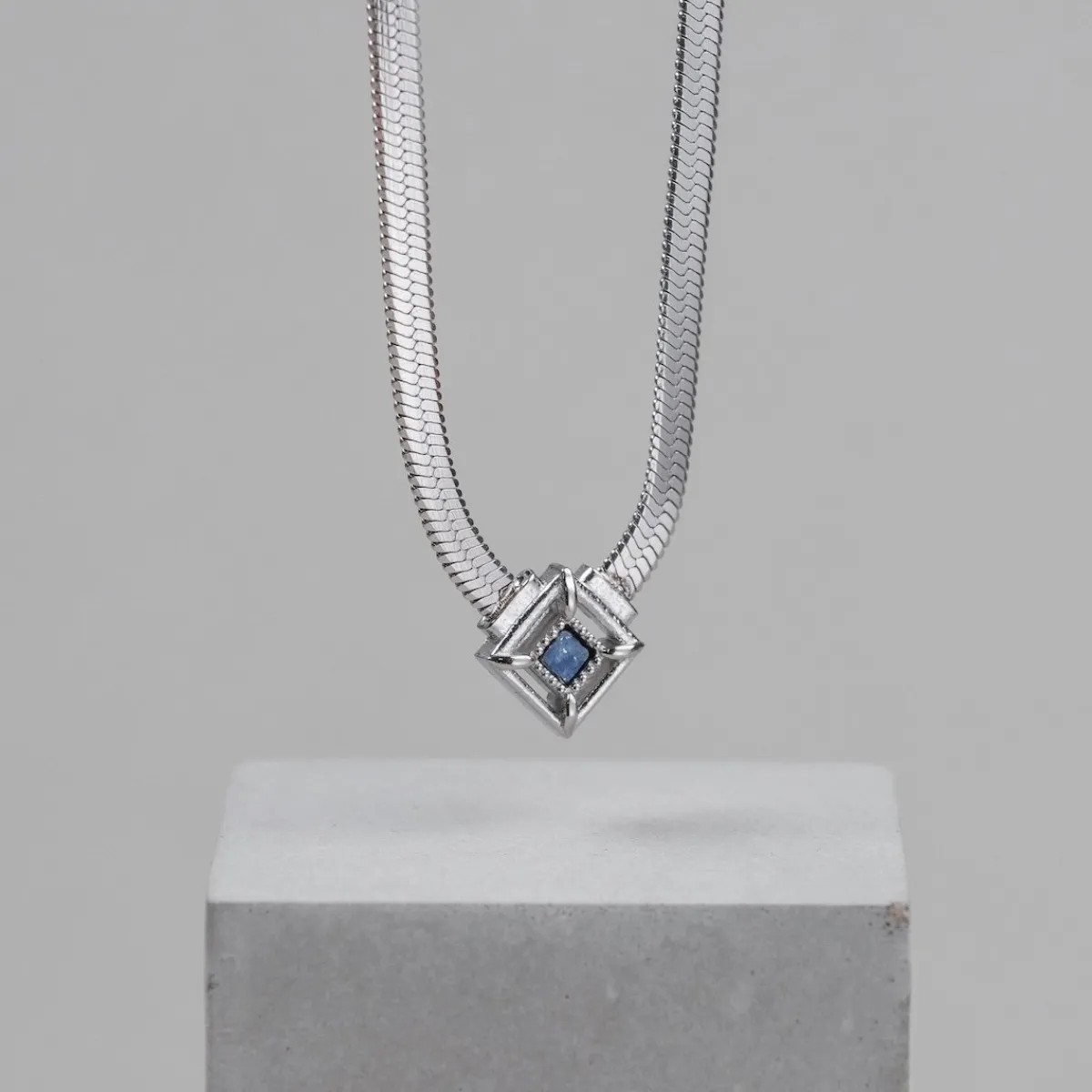 Holzkern Halsketten|Schmuck^Awakening Halskette