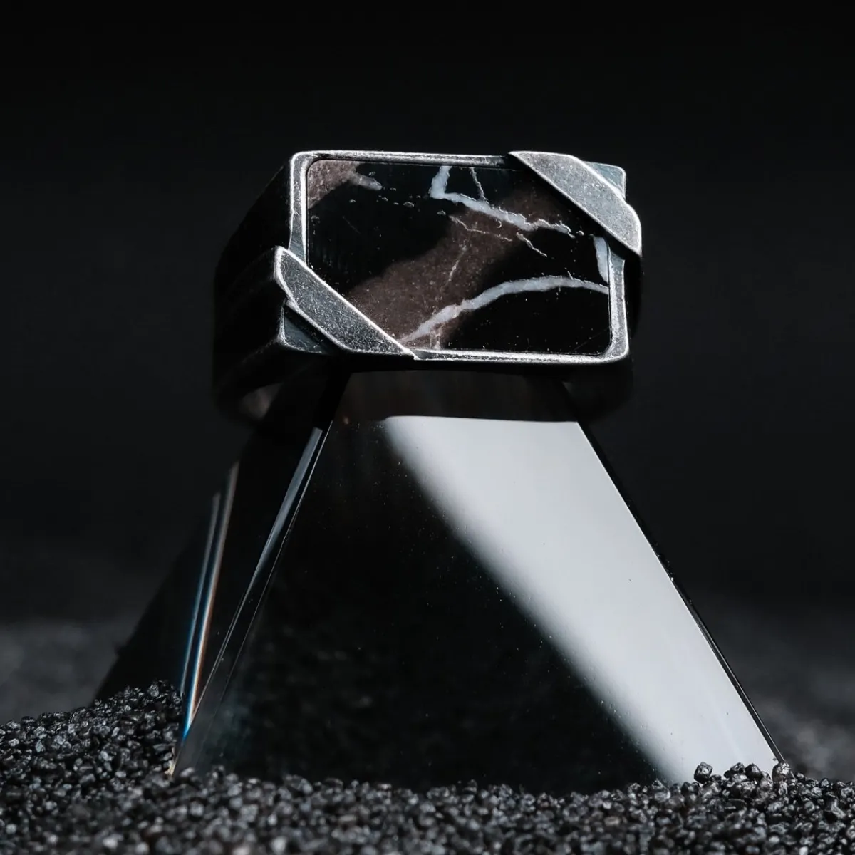Holzkern Ringe|Schmuck^Binomial Ring