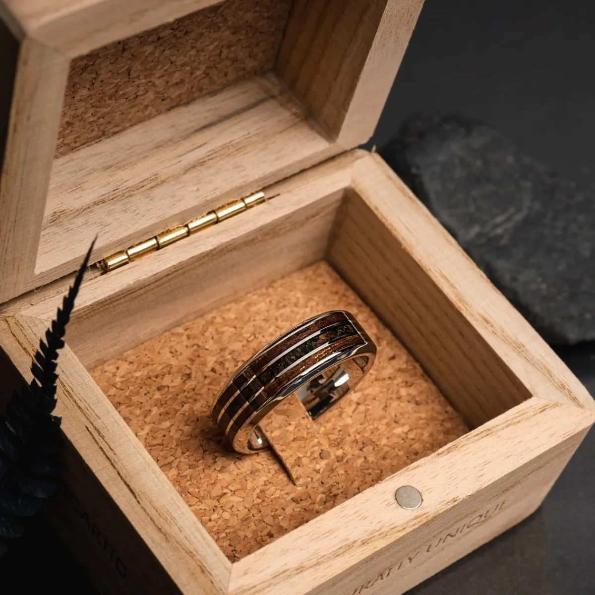 Holzkern Ringe|Schmuck^Cartesian Ring