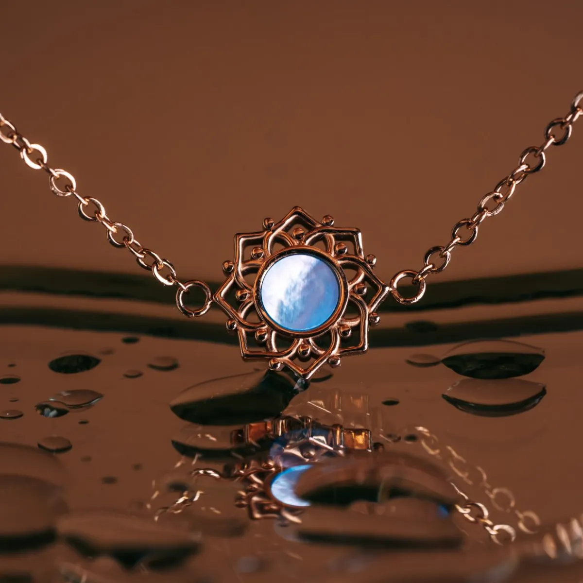 Holzkern Armbänder|Schmuck^Composition Armband