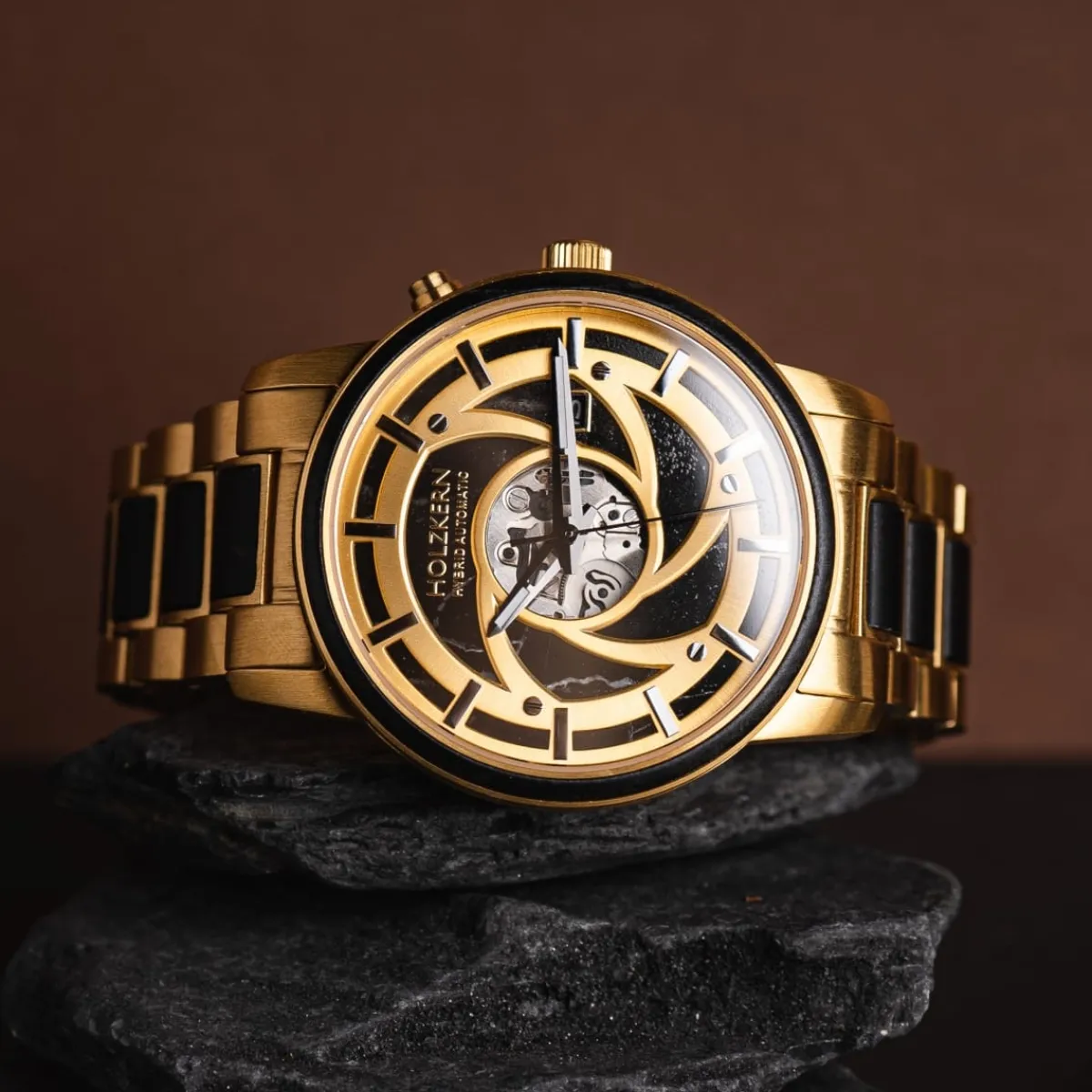 Holzkern Uhren^Cyclonic