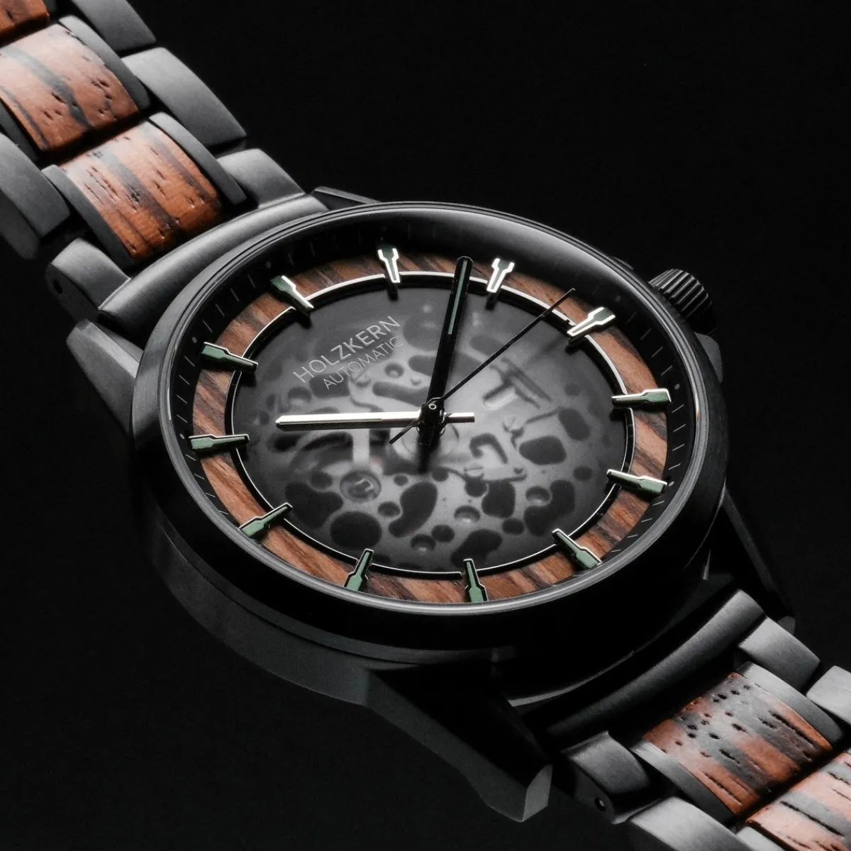 Holzkern Uhren^Flowfinder