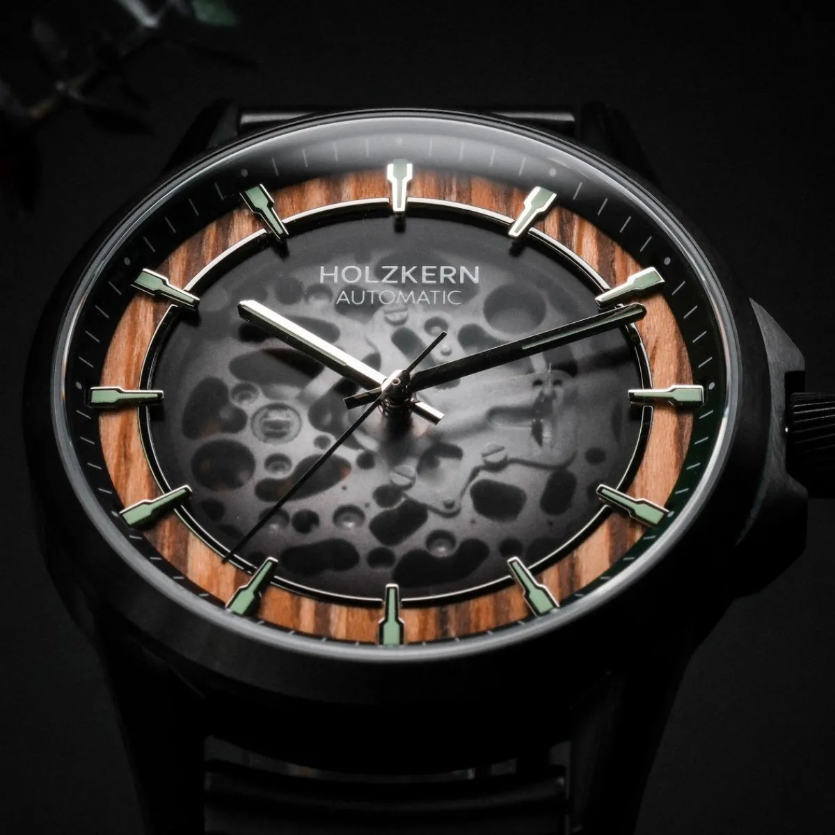 Holzkern Uhren^Flowfinder