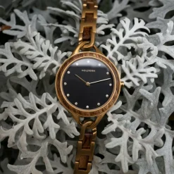 Holzkern Uhren^Frangipani