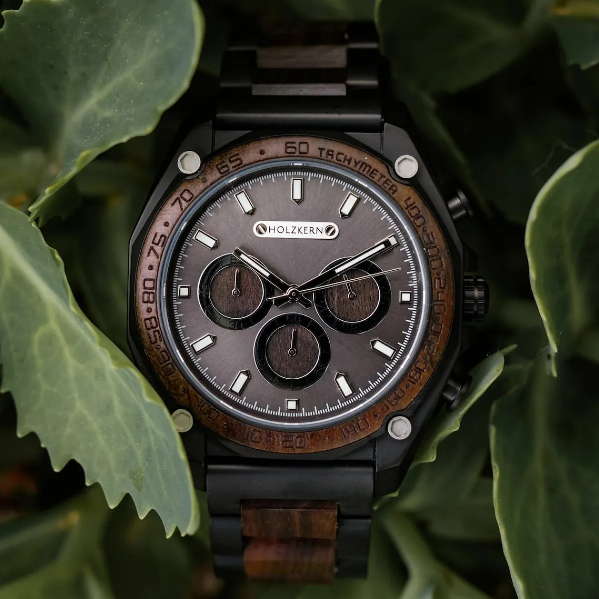 Holzkern Uhren^Huon