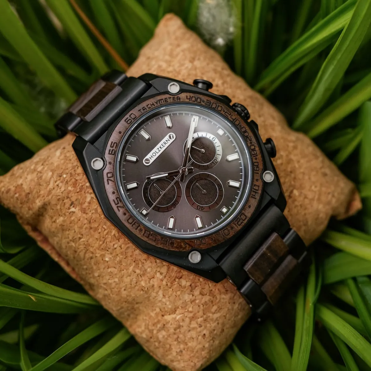 Holzkern Uhren^Huon