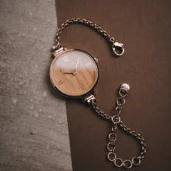 Holzkern Uhren^Lili