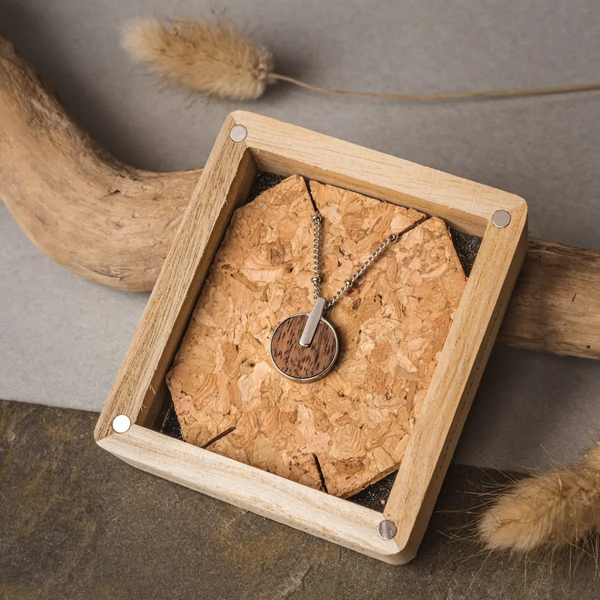 Holzkern Schmuck|Halsketten^Opacity Halskette