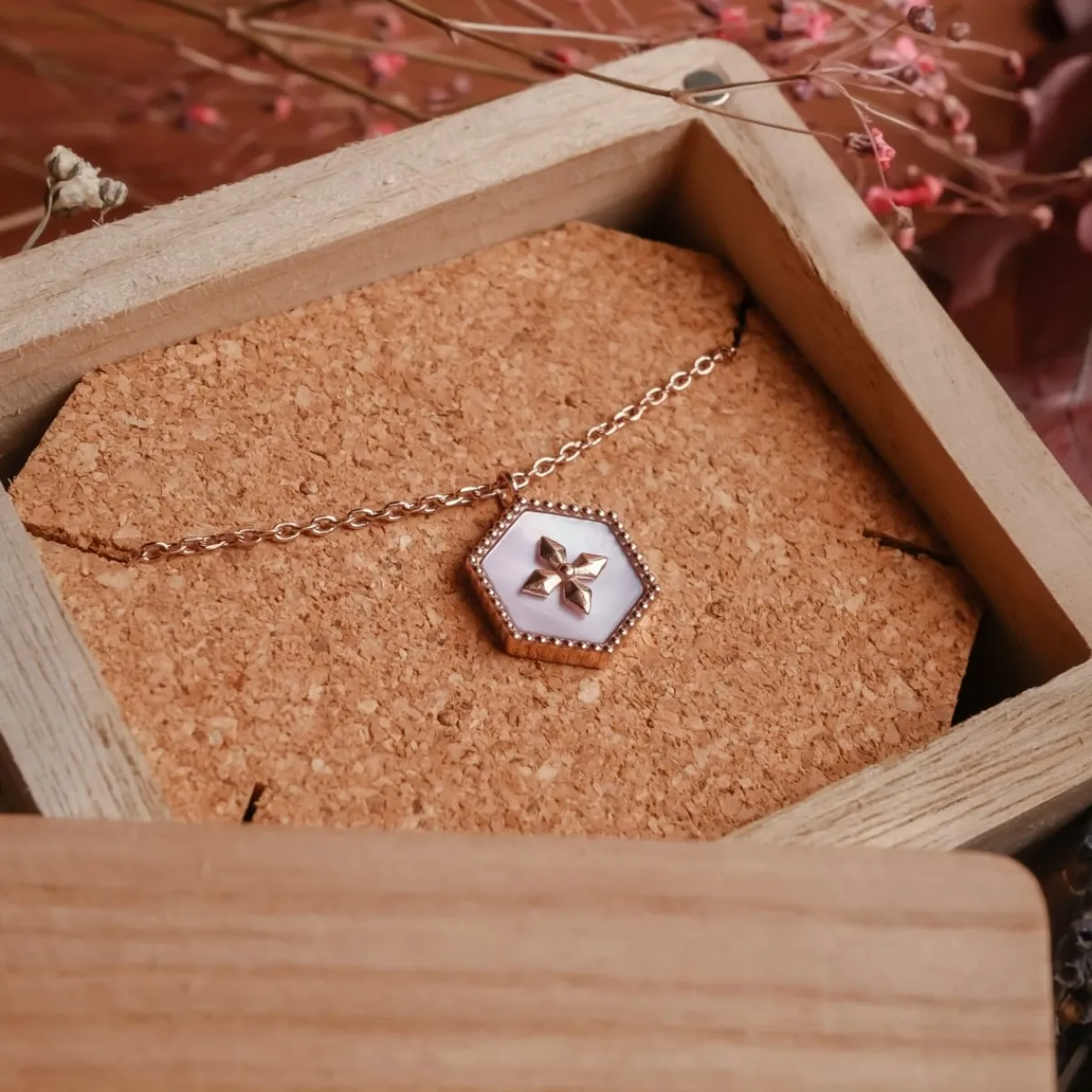 Holzkern Halsketten|Schmuck^Spectral Halskette