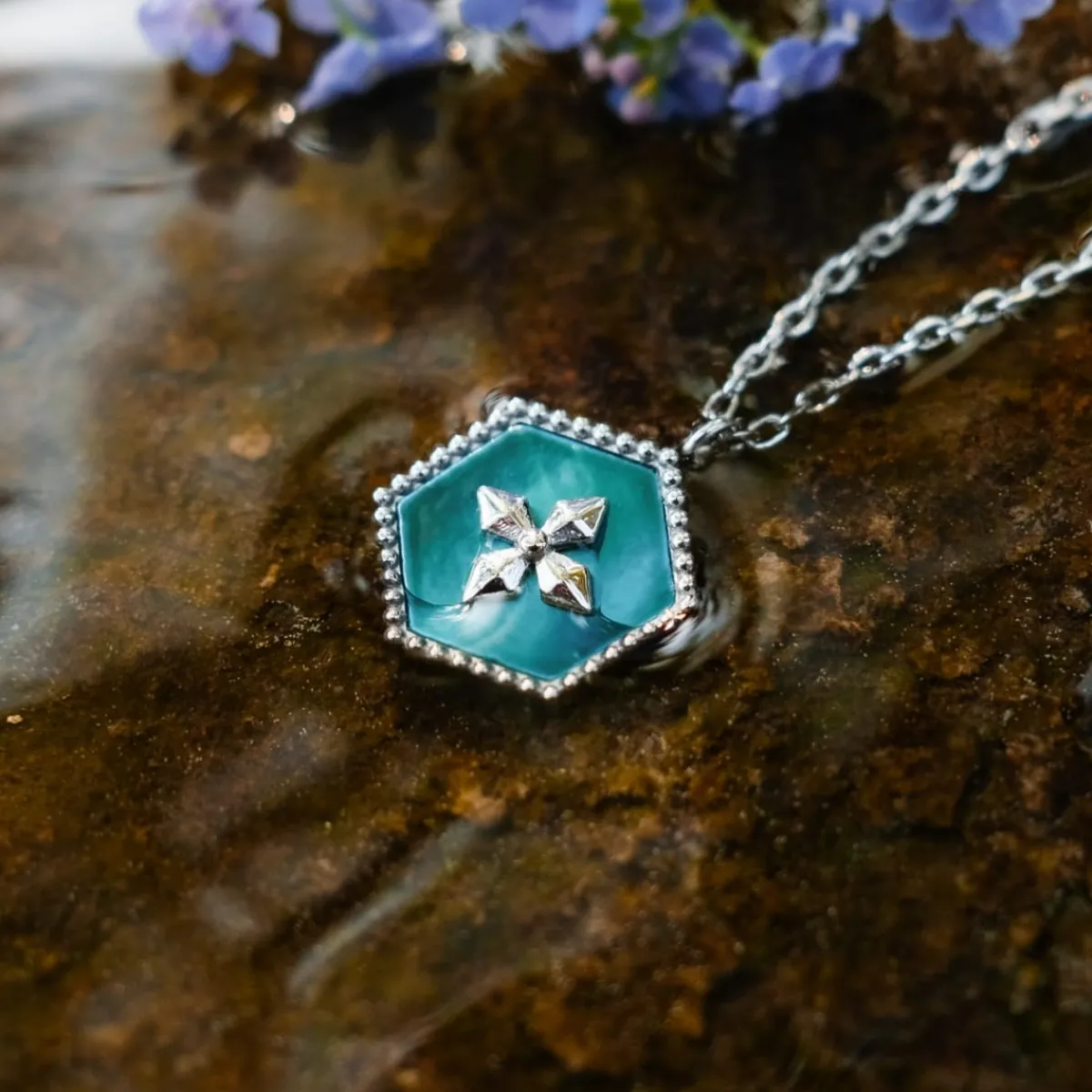 Holzkern Halsketten|Schmuck^Spectral Halskette